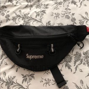 BRAND NEW supreme fanny pack